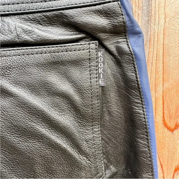 KOOKIE 100% Leather Motorcycle Pants with Blue Stripe on the sides (size: 30)